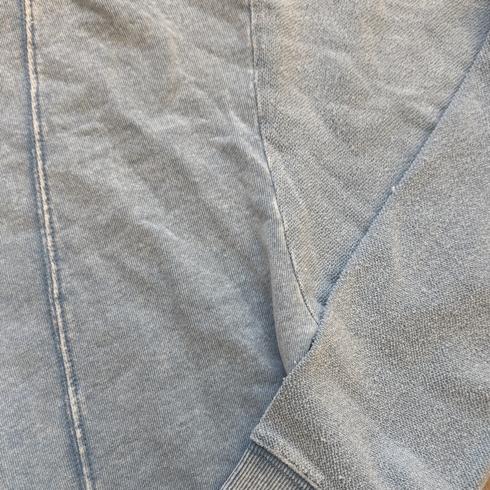 Z Supply Light “denim” Blue Crewneck NWT SZ XS - Picture 9 of 9